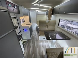 天柱山牌 2024 款上汽跃进H500 2.8T C 型轻卡房车