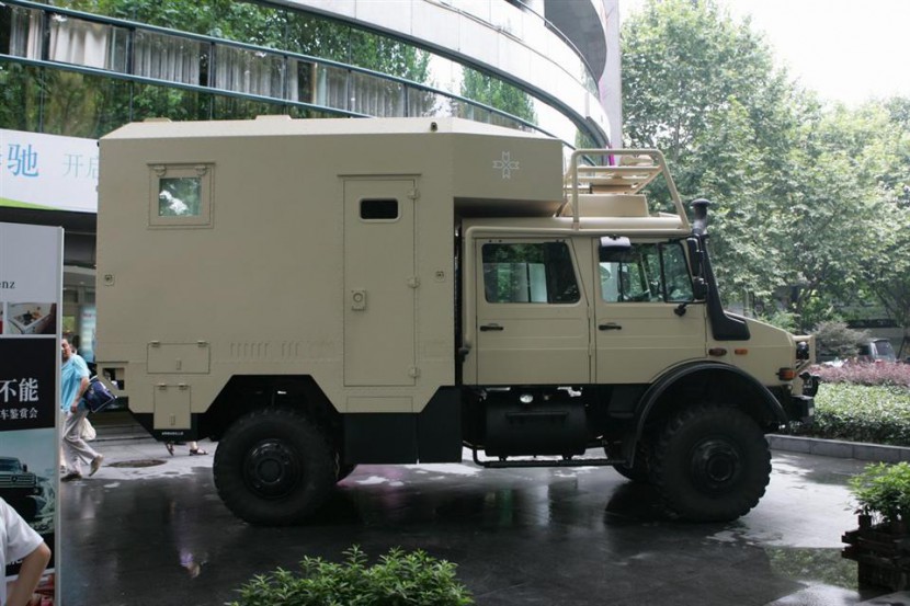 阿莫迪罗攀爬者cd1型越野房车奔驰乌尼莫克u5000armadillocrawlerdoka