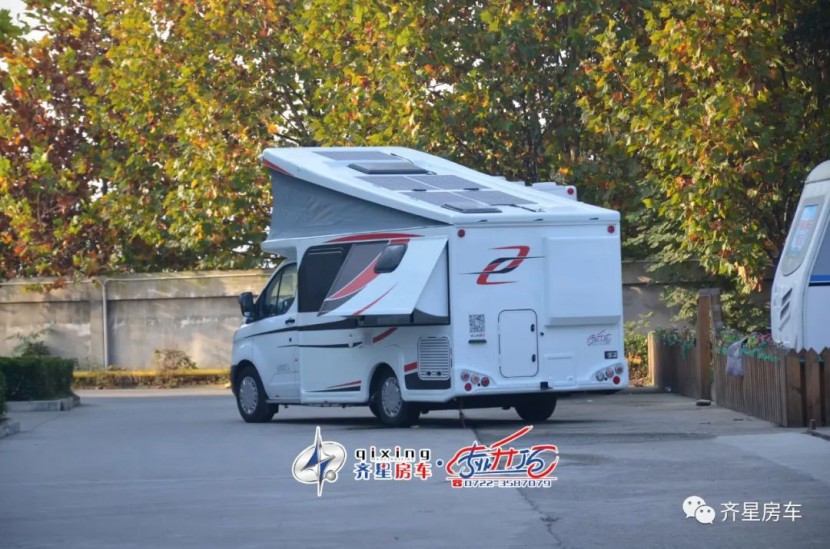 2021款齐星浩运版FT2321-1(新全顺小C)房车图片