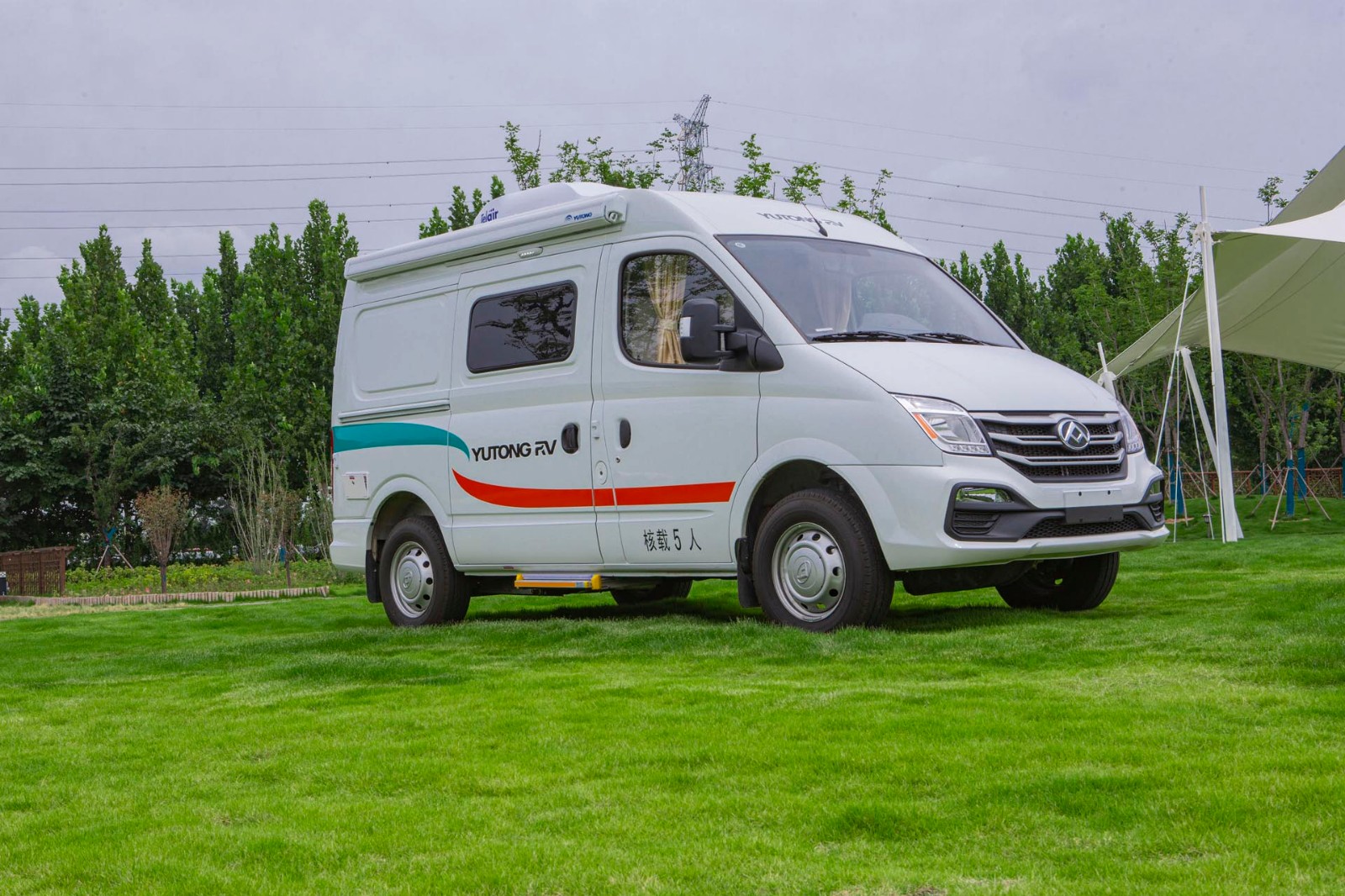 大通v80 b型 短轴 纵置上下床车身外观图片欣赏-房车旅游网