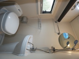 985A1138