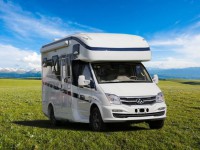 爱旅途2019款大通C型房车