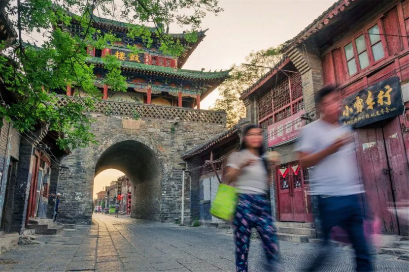 我叫洛阳，这是我2019年最新简历，请多关照！