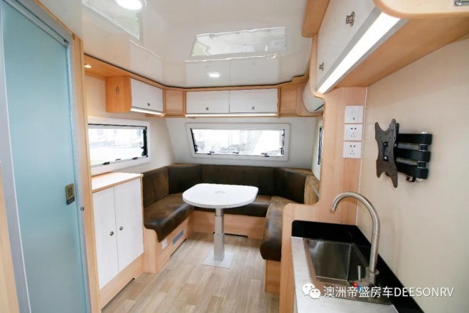 帝盛房车梦450小拖挂营地房车edaf2e09c4c3401f8776c2772e3dc3ce