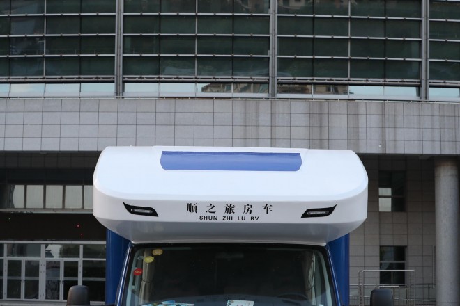 高清实拍2019款顺之旅依维柯8AT自动挡大额头C型房车（子母床款） WLH_5784