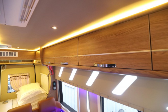 老张定制款——高清实拍2019款顺之旅东风御风自动挡B型房车 WLH_6071