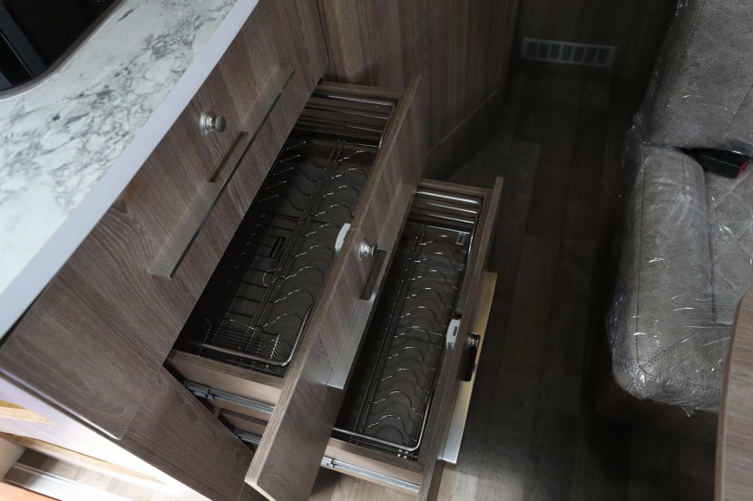 赛德房车国产依维柯C型房车 50.8万 WLH_1798