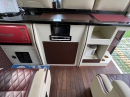 卫航房车 2017款加长轴B型商旅版