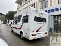 上汽大通 21上汽大通RV80生活家小额头房车