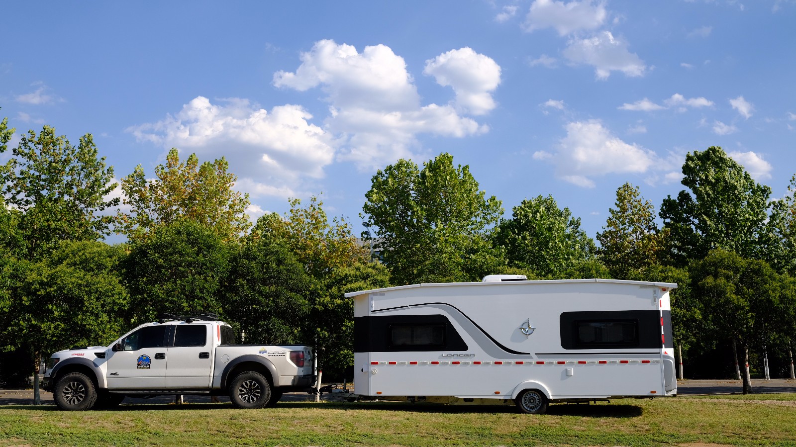 海姆朗宸 lc-70(7m)上路拖挂房车 白色