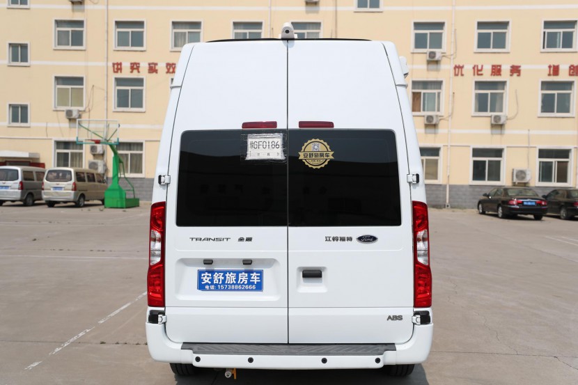 安舒旅全顺新世代长轴高顶B型商务房车 团购价36.8万 原价42.8万 WLH_4962