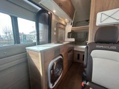 上汽大通MAXUS 2021款旅行家V100横床