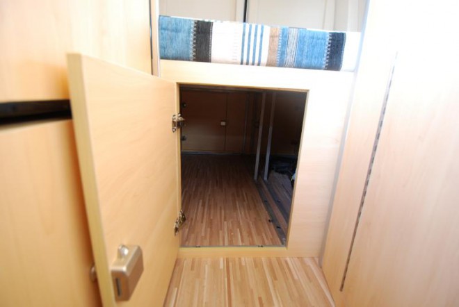 新星房车通途系列B600-家庭版 36.8万元 16-床下储物仓