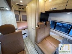 上汽大通 18上汽大通V80原厂房车