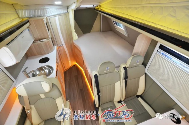 2021款齐星浩运版FT2321-1(新全顺小C)房车图片