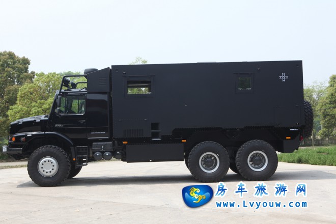 阿莫迪罗·赛托斯6X6ZETROS奔驰底盘系列