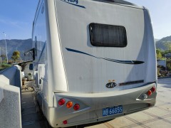 亚特房车 611