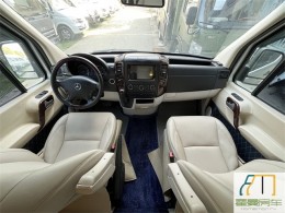 奔驰 2016款奔驰斯宾特sprinter 3.5V6汽油B型旅居房车