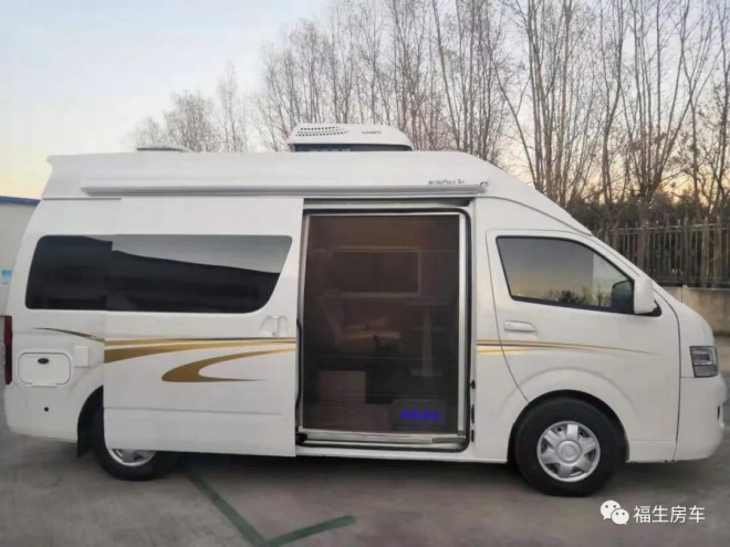 9月2日郑州房车展，福生高顶风景G9房车，乘车远望花遍野，驻足赏景遇知音！24b52b0faba5e8232b93382dd70ee37d