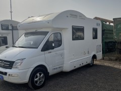 中天房车 大通V80小额头房车