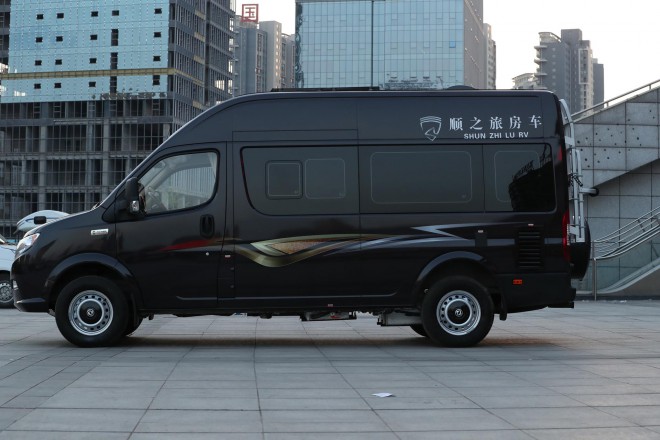 老张定制款——高清实拍2019款顺之旅东风御风自动挡B型房车 WLH_5843