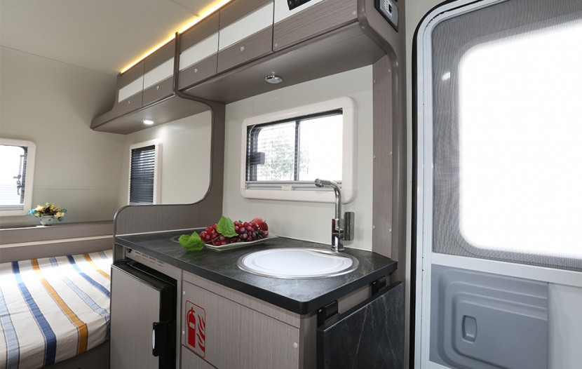 宇通房车T511H拖挂，多衣柜布局，享受灵活空间！get?code=NTcyMGVlYzUzZWM2NTI1MDZjNjBjZjZhMjllMzM3OWQsMTY2MjcxMzY1OTExMw==