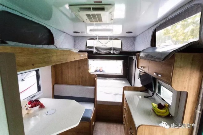 6.5洛阳房车展康派斯房车携高性能越野拖挂CS26、CS05房车亮相b1f1918e6b1847ed81e30630375a041a