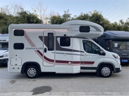 上汽大通 21款V90 C型房车