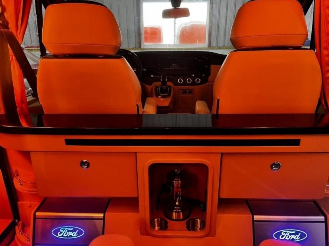 9月2日郑州房车展，尚旅福特梦享家1号，以梦为马，畅享韶华！da9fbcf5e954fcc5db55881f47f2f9b1