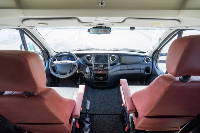 9月2日郑州房车展,赛德白鲸PLUS后进门单拓展房车,海阔凭鲸跃,地广任我游!9718b33a28d991353d58dabea178015d