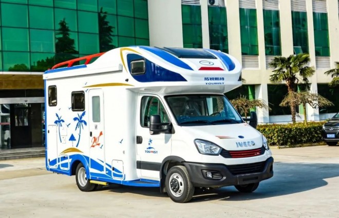 拓锐斯特品牌6周年庆玩得有点大|抢？折购车权！！