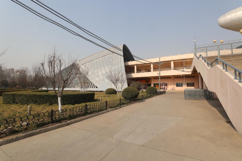 3.31郑州房车展场地河南省体育中心 WLH_3073