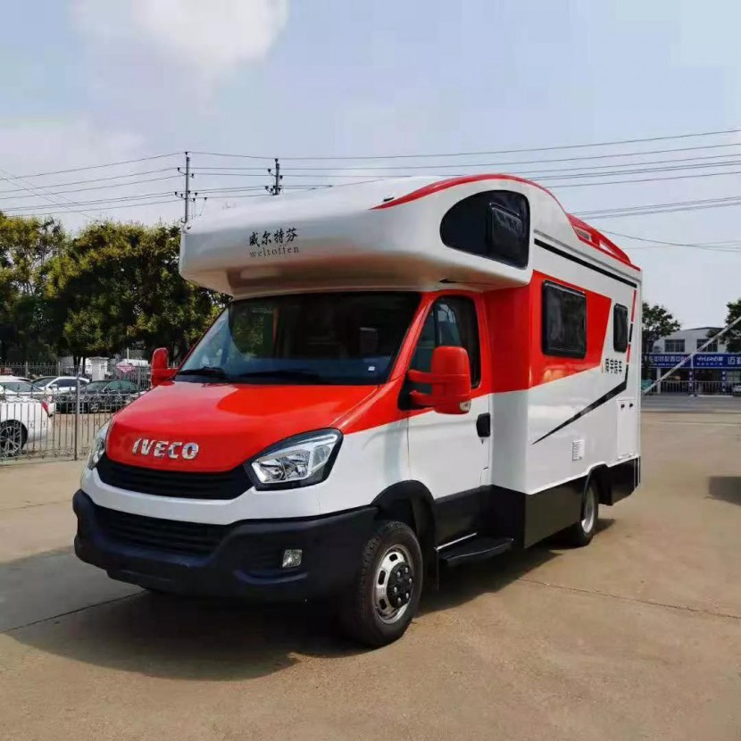 11.23杭州房车展舜宇房车携最新款依维柯C型、现款大通V90B型房车亮相c9e89a11bdd64e1aaec0fff46c1e85a8