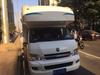 华晨 2017款HC6