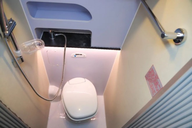 如何保障春节出行健康?宇通B520房车给你答案!图片