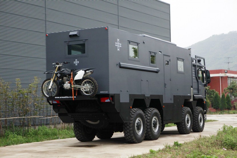 阿莫迪罗探索者e3型越野房车曼tgs8x8armadilloexplorer3mantgs8x8man
