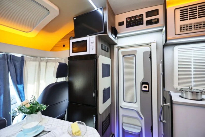 36.8万的C型房车，究竟是噱头还是馅饼？get?code=YmZkMjExZGE4ZmI5MDU0MDdhZDI3MDQ3NGRiZmQ0YjgsMTY2MTkyMjUxMzgwOA==