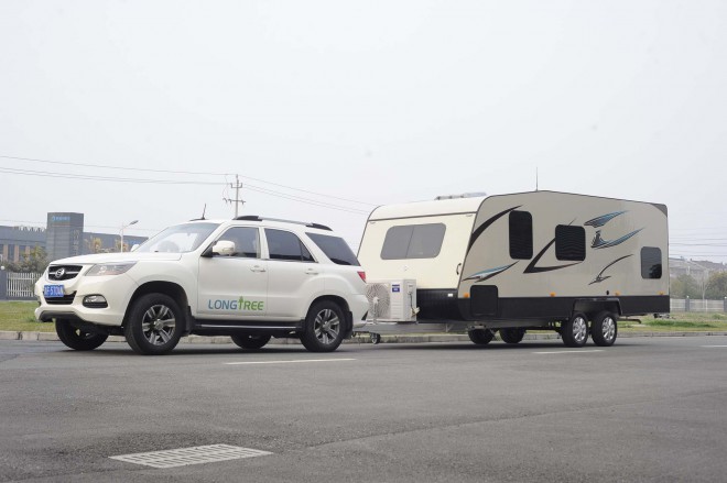 戴德隆翠C19拖挂式营地房车 17万元 _DSC8383