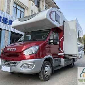 依维柯 2018款依维柯中意极致双拓展C型房车