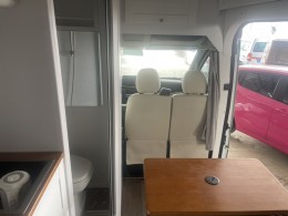卫航房车 2021款V590 横床版