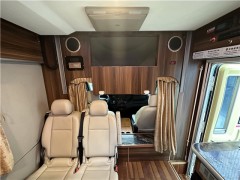 齐星依维柯 C型房车