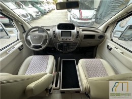 上汽大通 2018款上汽大通RV80柴油自动挡C型旅居房车