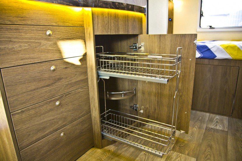 亚特房车 芳语之韵NEW DAILY 后扩展进口依维柯自动挡房车 90.8万元 IMG_5321