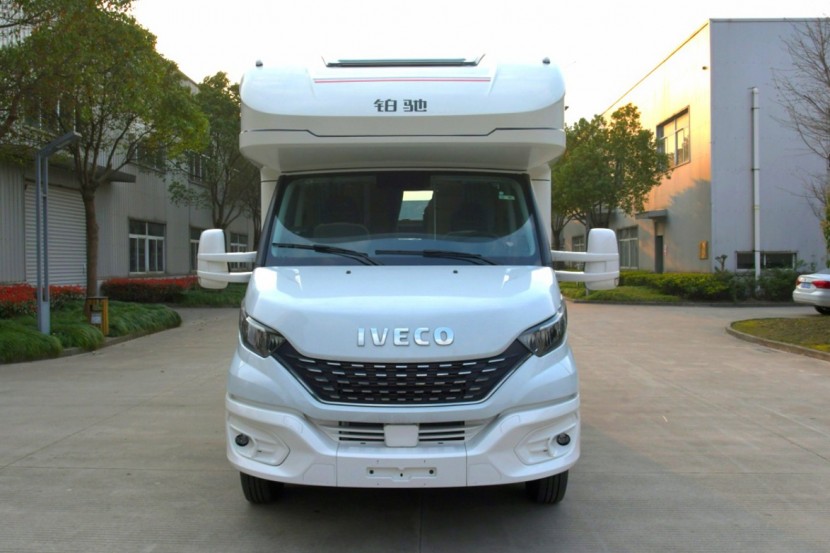 l-pwjk_FQQ-jnjW8Gjtcpg