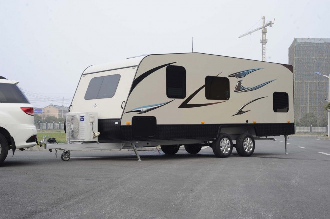 戴德隆翠C19拖挂式营地房车 17万元 _DSC8326