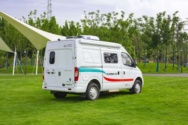 宇通房车B313房车｜加班奋斗再登热搜，完美生活究竟是哪样？图片