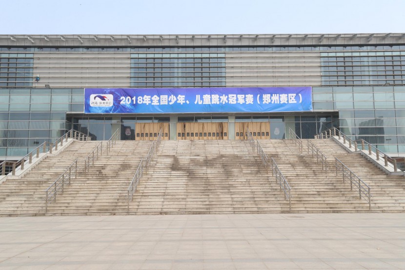 3.31郑州房车展场地河南省体育中心 WLH_3230