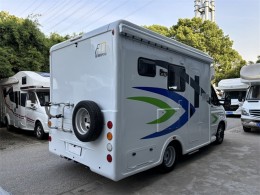 2019款阿娜亚依维柯欧胜C型小额头房车 依维柯
