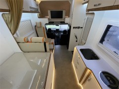 2024款歌睿途大通V90 C型 小型旅居车