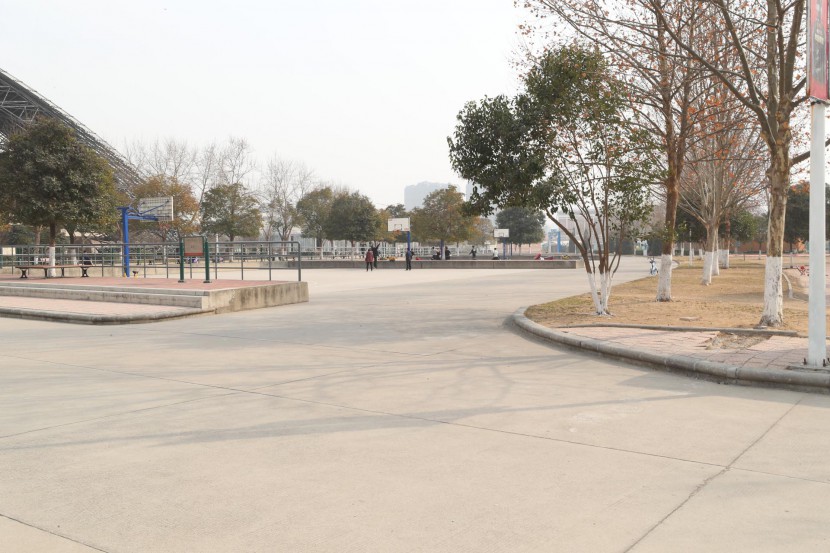 3.31郑州房车展场地河南省体育中心 WLH_3394